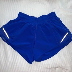 Lululemon hotty hot short *2.5”